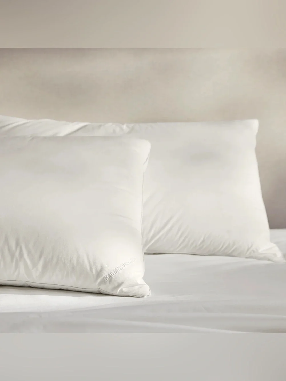 2 new BOLL & Branxh Luxury White Down-and Alternative Pillow - Soft / firm